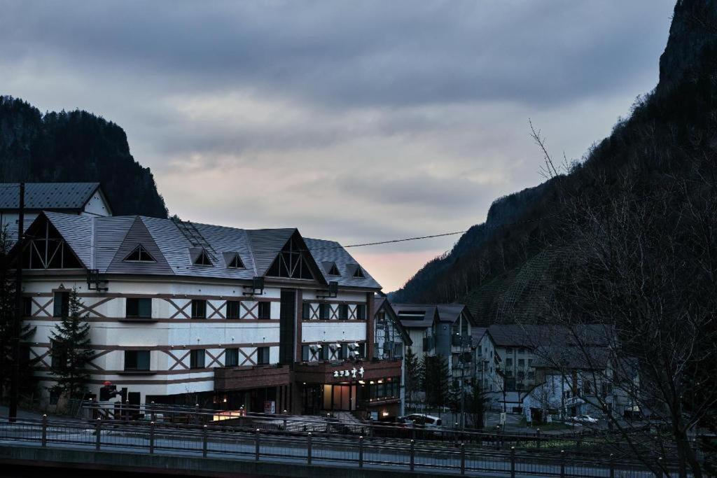 ホテル 層雲峡温泉 雲井 神河町 エクステリア 写真